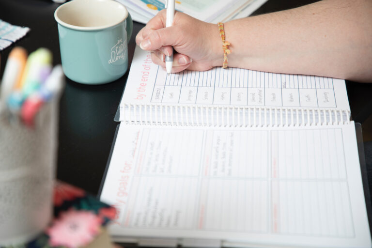 Peek Inside Stephanie’s Homeschool Planner!